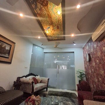 Living Room in 3.5 BHK Apartment at Sector 37 – for Rent
