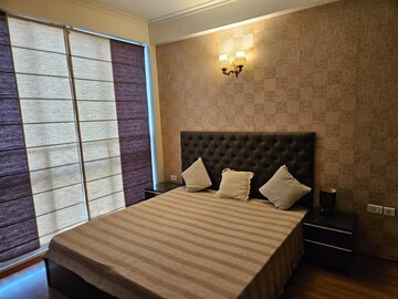 Bedroom in 1 BHK Builder Floor at DLF Cyber Park, Sector 20 – for Rent