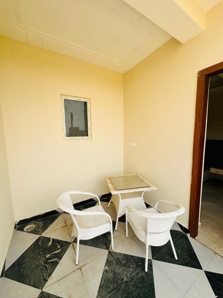 Master Bedroom, kingson-green-villa-phase-2 3 Bedroom 2050 Sq.Ft. Villa In Panchsheel Green Greater Noida 8331717