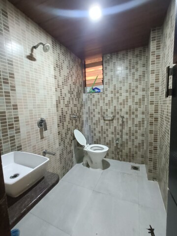 Bathroom in 1.5 BHK Apartment at Seawoods – for Sale