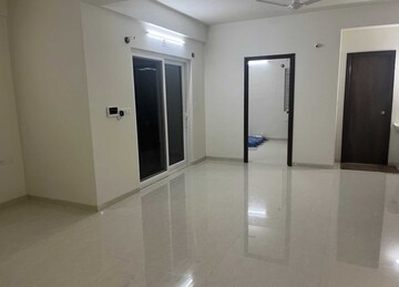 Room in 2 BHK Apartment at DSR RR Avenues, Yelahanka – for Rent