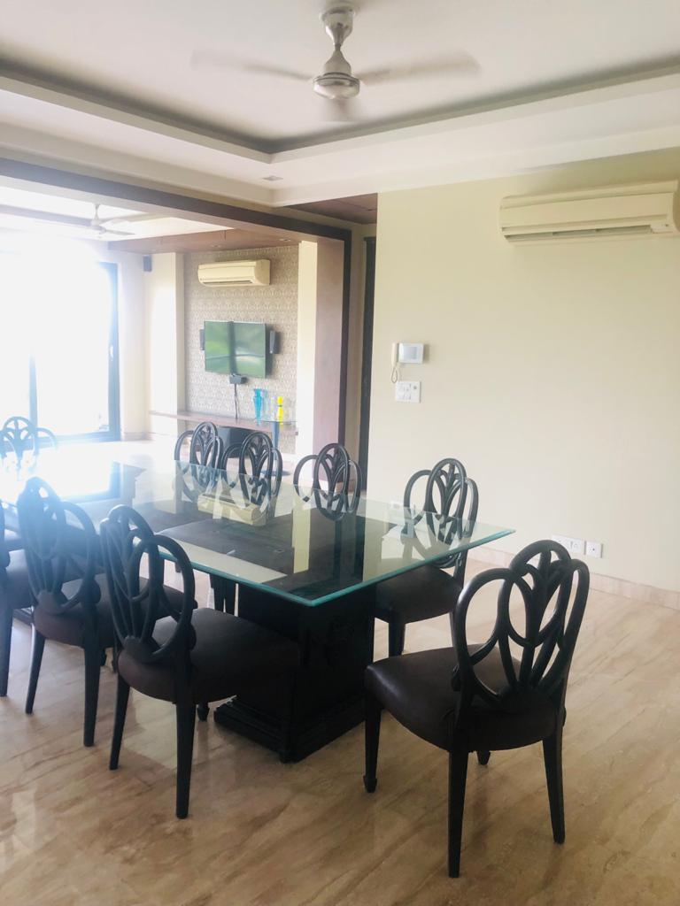 4 BHK + Servant Room,Study Room Builder Floor For Sale in Kailash Colony