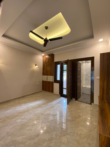 Room in 3 BHK Builder Floor at Sahastradhara Road – for Sale