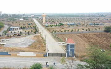 Plot For Sale in Sector 78