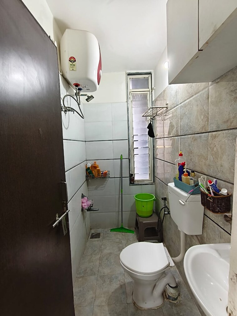 Bathroom, dharmadev-swaminarayan-park-3 2 Bedroom 1215 Sq.Ft. Apartment In Vasna Ahmedabad 8331921