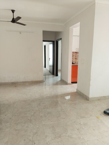 Room in 3 BHK Apartment at Amrapali Leisure Park, Amrapali Leisure Valley – for Rent