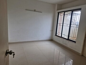 Room in 3 BHK Apartment at Spring Blossom, Mundhwa – for Rent