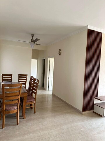 Room in 2 BHK Builder Floor at Dlf Cyber City, Sector 24 – for Rent