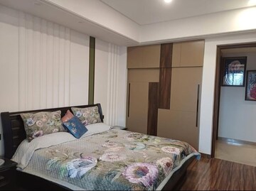 Bedroom in 2 BHK Builder Floor at Dlf Cyber City, Sector 24 – for Rent