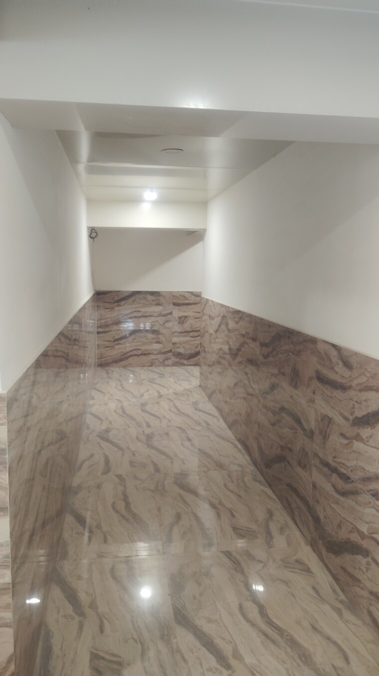 Room, universal-paradise 1 Bedroom 300 Sq.Ft. Apartment In Vile Parle East Mumbai 8332003