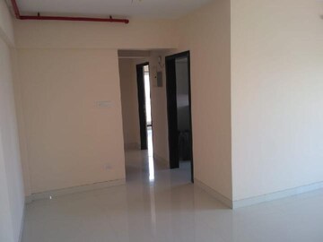 Room in 2 BHK Apartment at Kanishka CHS, Chembur – for Rent