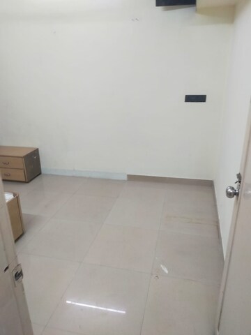 Room in 1 BHK Apartment at Goregaon West – for Rent