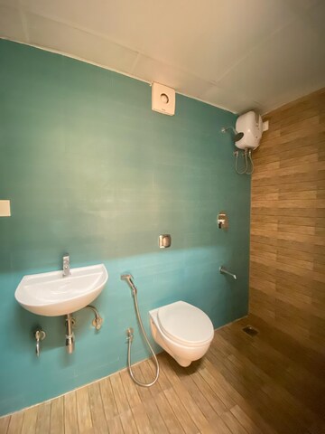 Attached Bathroom in 2 BHK Apartment at Lodha Crown Quality Homes Dombivli, Dombivli East – for Rent