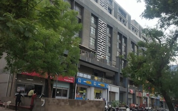 Showroom For Rent in Dev Aurum, Prahlad Nagar