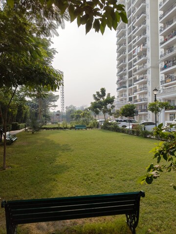 3 BHK Apartment – Garden View at Omaxe The Palace, Gomti Nagar - for Rent