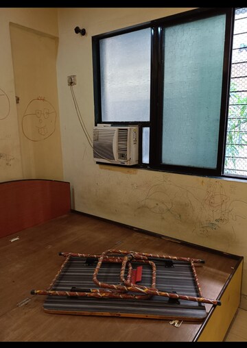 Bedroom in 2 BHK Apartment at Vaibhav Chs Juinagar, Juinagar – for Rent