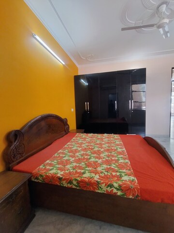 Bedroom in 2 BHK Builder Floor at RWA Residential Society, Sector 40 – for Rent