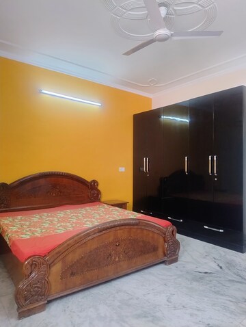 Bedroom in 2 BHK Builder Floor at RWA Residential Society, Sector 40 – for Rent