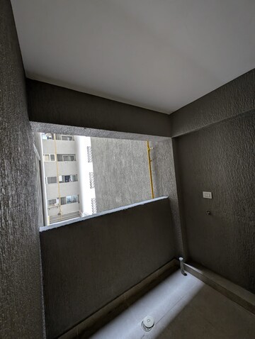 Room in 4 BHK Apartment at Supreme Estia Phase 1, Baner – for Rent