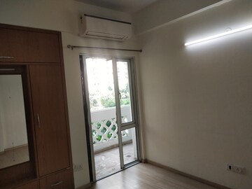 Room in 3 BHK Apartment at Moti Nagar – for Rent