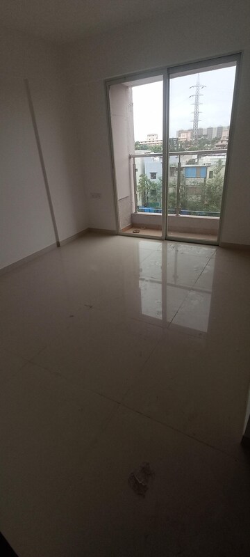 Room in 2 BHK Apartment at Krisala 41 Elite, Tathawade – for Rent