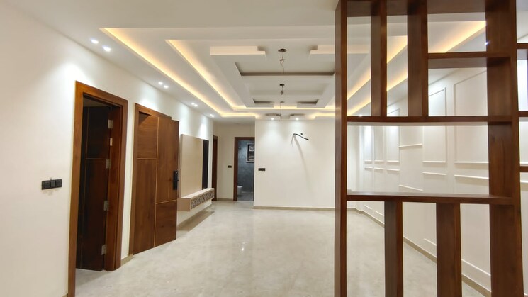 Room, sector 21d 3 Bedroom 500 Sq.Yd. Builder Floor In Sector 21d Faridabad 8333131