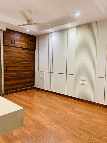 2 BHK Builder Floor For Rent in Sector 21