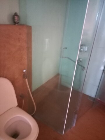 Furnished Amenities in 4 BHK Apartment at Churchgate – for Sale