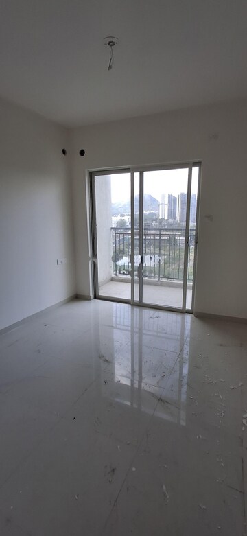 Room in 3 BHK Apartment at Godrej Nurture Pune, Mamurdi – for Rent