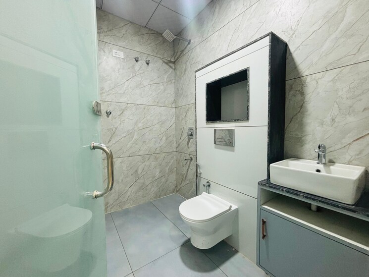 Bathroom, vaishali nagar 5 Bedroom 200 Sq.Yd. Villa In Vaishali Nagar Jaipur 8333208