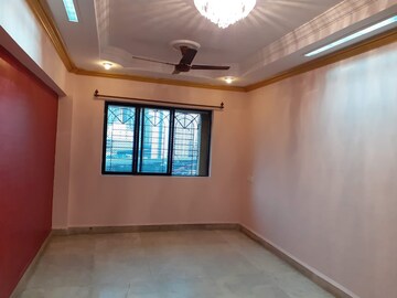 Room in 2 BHK Apartment at Flower Valley Complex, Khopat – for Rent
