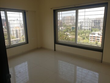 Room in 3 BHK Apartment at Evershine CHS Chembur, Chembur – for Rent