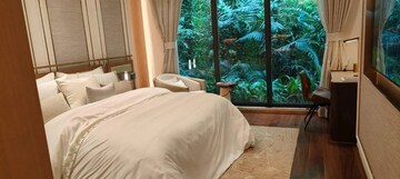 Bedroom in 4 BHK Apartment at Prabhadevi CHS, Prabhadevi – for Rent