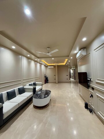 Kitchen in 3 BHK Builder Floor at Sector 21 – for Rent
