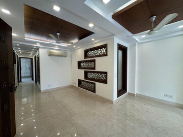 Room in 3 BHK Apartment at Greater Kailash – for Sale