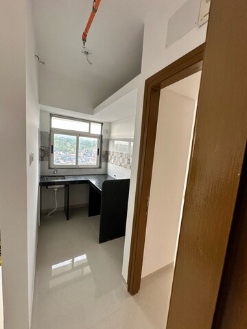 Room in 1 BHK Apartment at Marathon Neo Hills, Tembhipada – for Rent