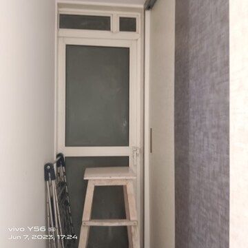 Furnished Amenities in 3 BHK Apartment at Lodha Amara, Kolshet Road – for Rent