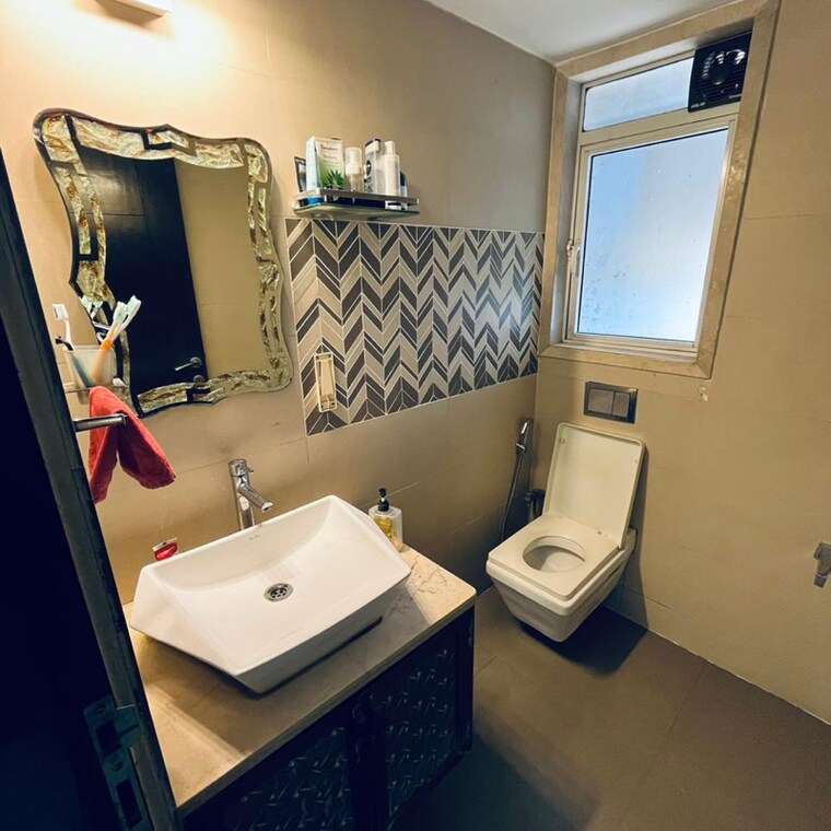 Team Area, khar west 3 Bedroom 756 Sq.Ft. Apartment In Khar West Mumbai 8333501