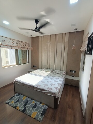Master Bedroom in 2.5 BHK Apartment at Bhimjyani Verraton, Thane West – for Rent