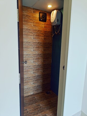 Furnished Amenities in 2 BHK Apartment at Lodha Quality Home Tower 2, Majiwada – for Rent