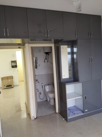 2 BHK Apartment For Rent in Pyramid Heights, Sector 85
