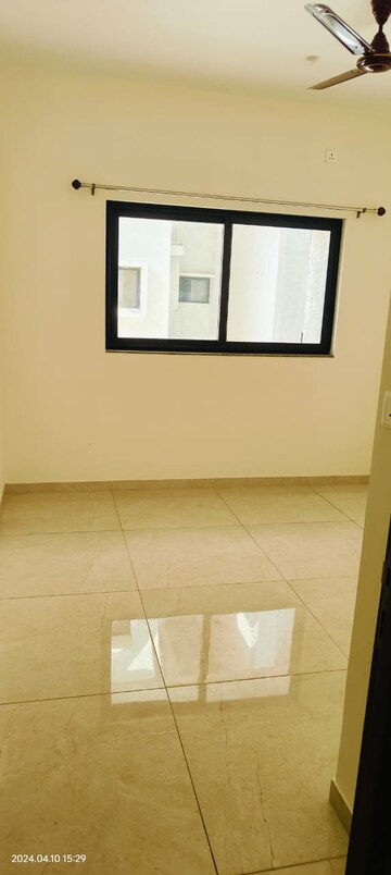 Room in 1 BHK Apartment at Duville Riverdale, Kharadi – for Rent