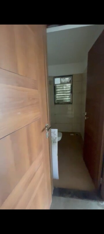 Bathroom in 3 BHK Apartment at Shroff Aureta, Koregaon Park Annexe – for Rent