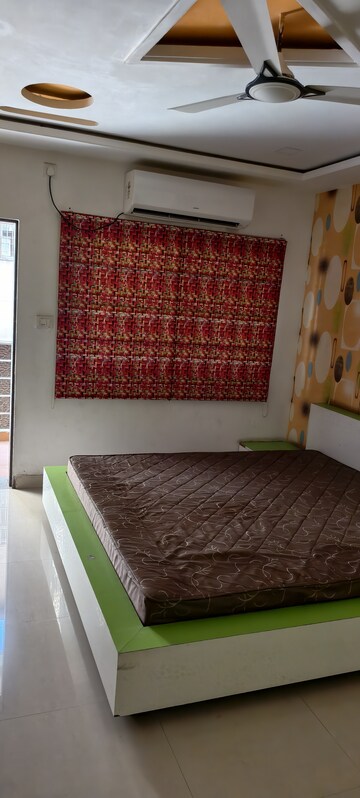 Bedroom in 3 BHK Apartment at Shankar Nagar – for Rent