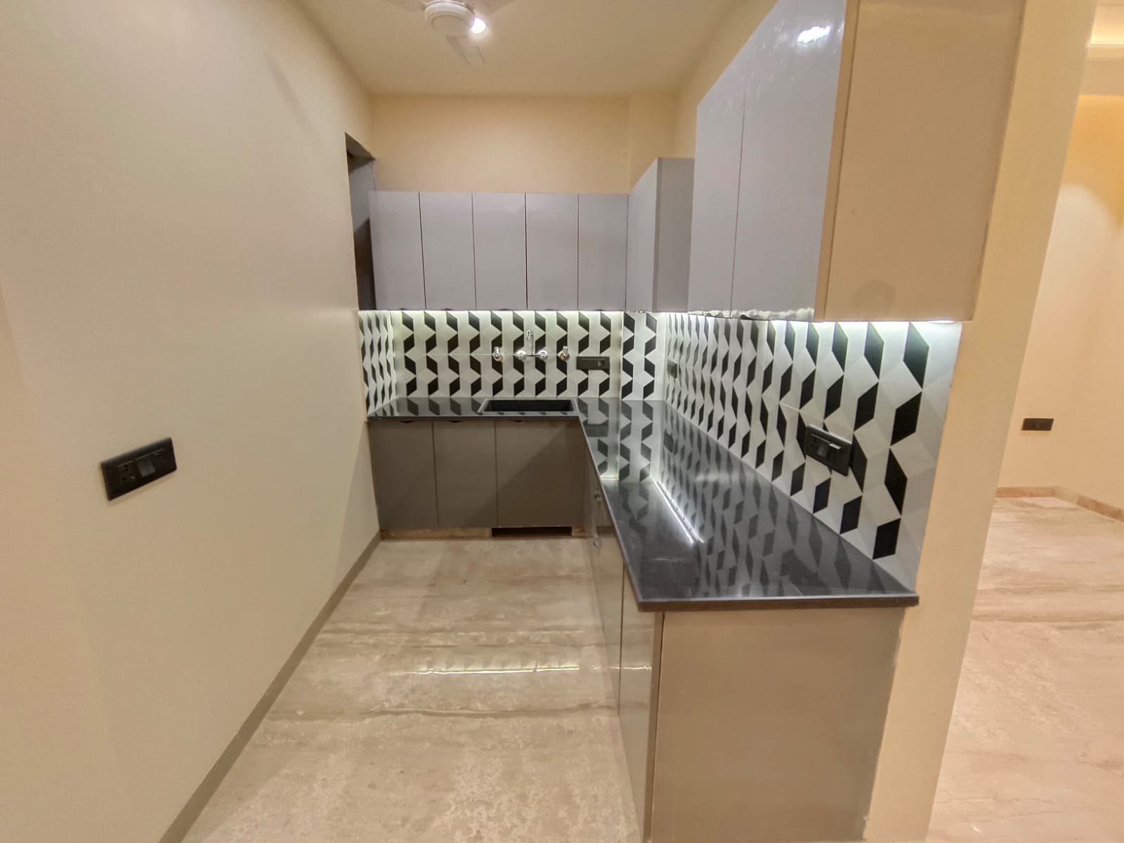 3 BHK Apartment For Sale in Lajpat Nagar