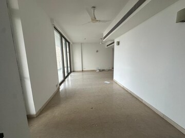 Room in 2 BHK Apartment at M3M Golf Estate, Sector 65 – for Rent