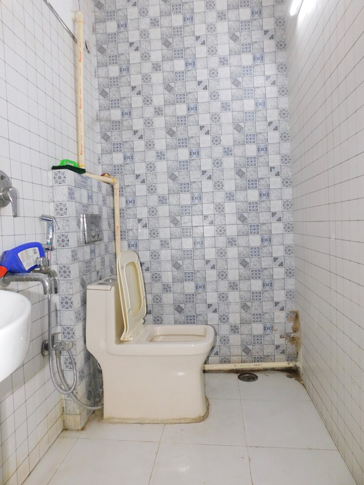 Floor Plan, lajpat nagar i Commercial Showroom 900 Sq.Ft. In Lajpat Nagar I Delhi 8333890