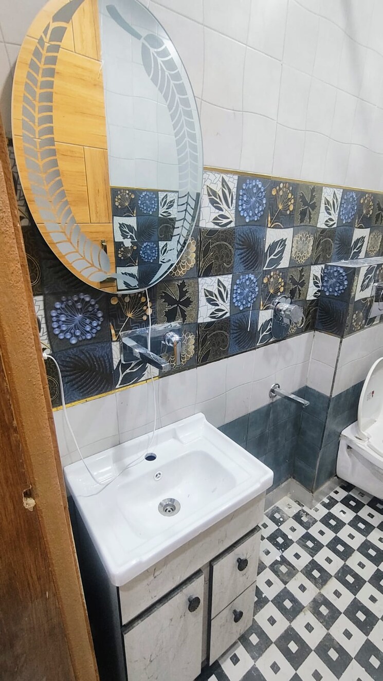 Master Bedroom, laxmi nagar 4 Bedroom 1400 Sq.Ft. Builder Floor In Laxmi Nagar Delhi 8333942