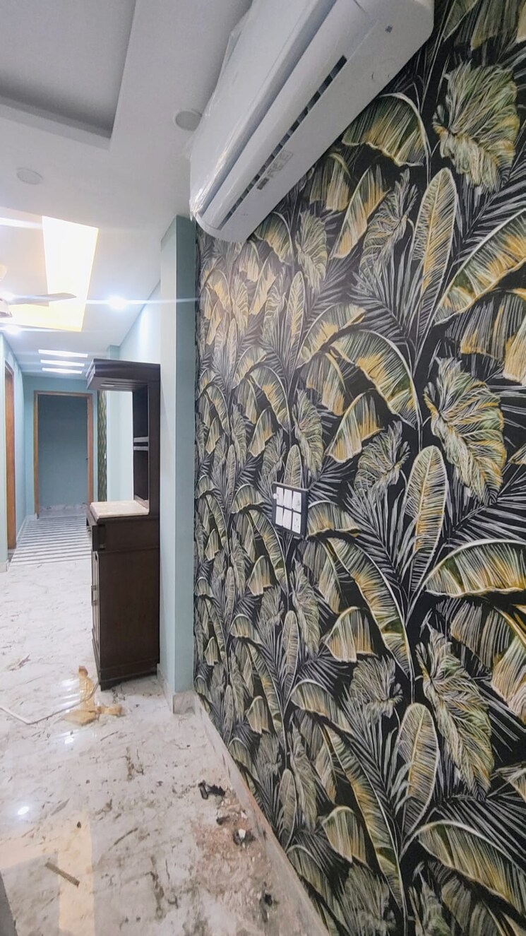  Parking, laxmi nagar 4 Bedroom 1400 Sq.Ft. Builder Floor In Laxmi Nagar Delhi 8333942