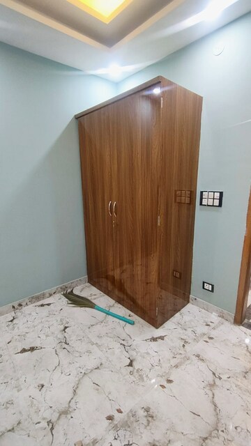 Bedroom in 3 BHK Independent House at Laxmi Nagar – for Rent